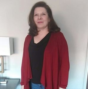 Meet your Posher, Angela